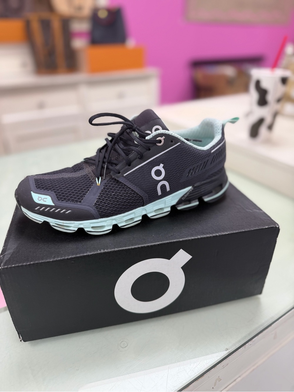 On Cloud Women's Black and Light Blue Running Sneakers